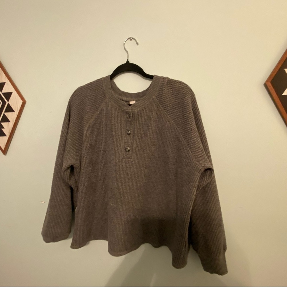 Old Navy Gray Crew Neck Sweater Casual Knit